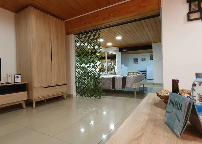 Square * نيقوسيا