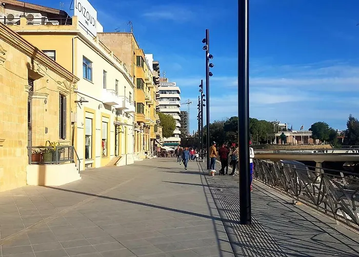 Square شقة نيقوسيا